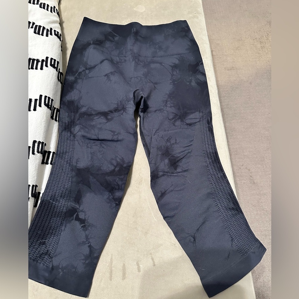 Lululemon In the Flow Crop Leggings - Picture 2 of 2